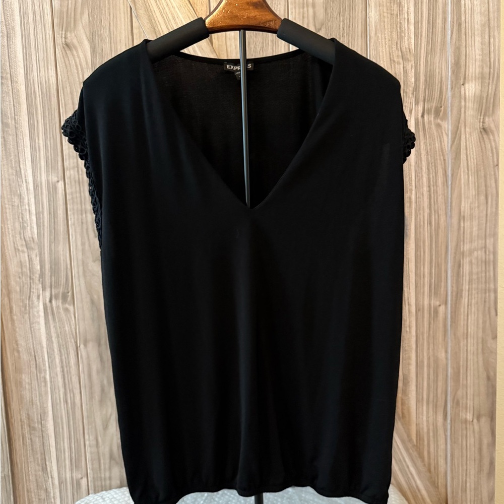 Express Black V-Neck Cap Sleeve Blouse with Lace Trim – Size L